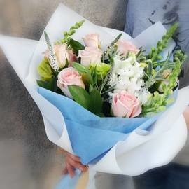 Bouquet of roses and veronica