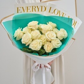 15  Роз 70 см Эквадорские  Белые