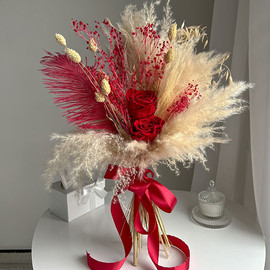 Bouquet of dried flowers "Flame of love"