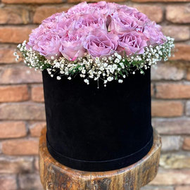 30 Розовых Роз в Бархатной Коробке
