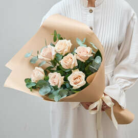 7 Роз 80 см Эквадорские Кремовые