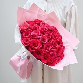 27 Roses 60 cm Ecuadorian Pink
