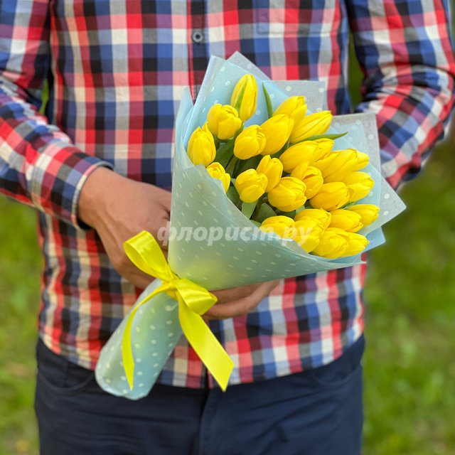Жёлтые Тюльпаны, 25 тюльпанов