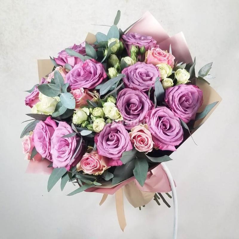 Bouquet in Delicate Purple Tones, standard