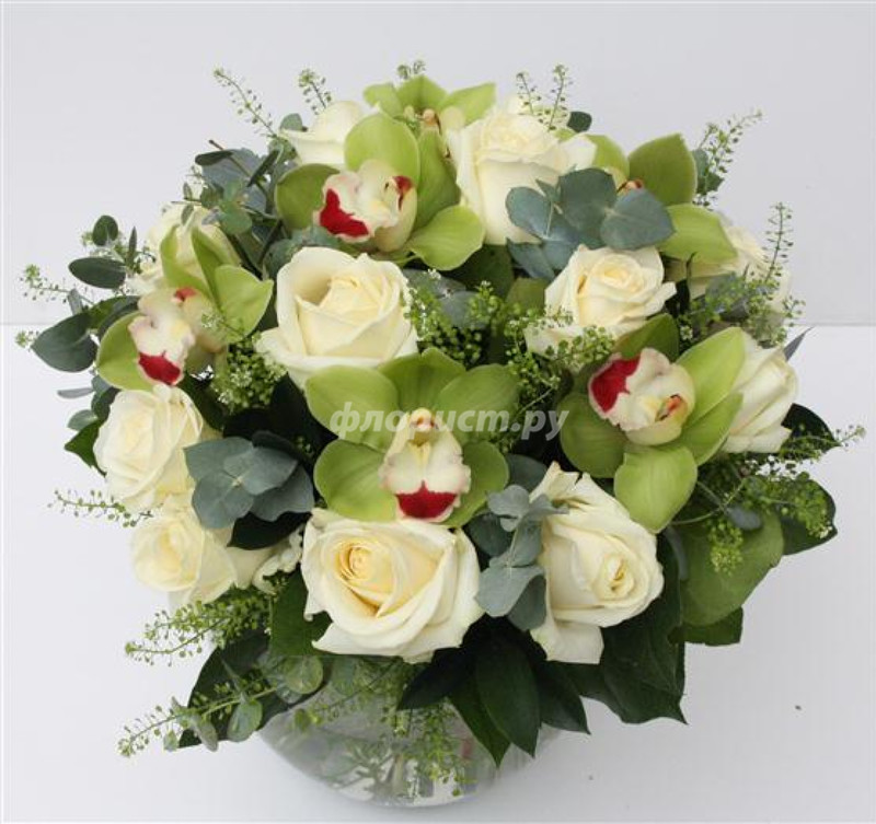 Exotic White Roses, standard