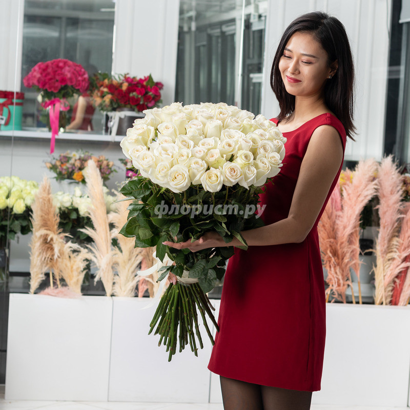 Bouquet of 51 white roses, standard