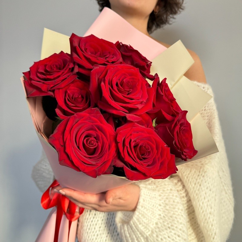 9 Эвадорских Красных Роз 60 см, 9 роз