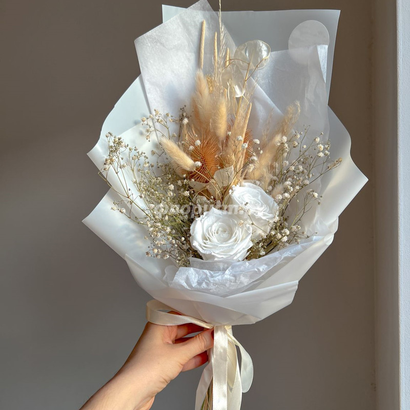 Bouquet of dried flowers with white roses, standard