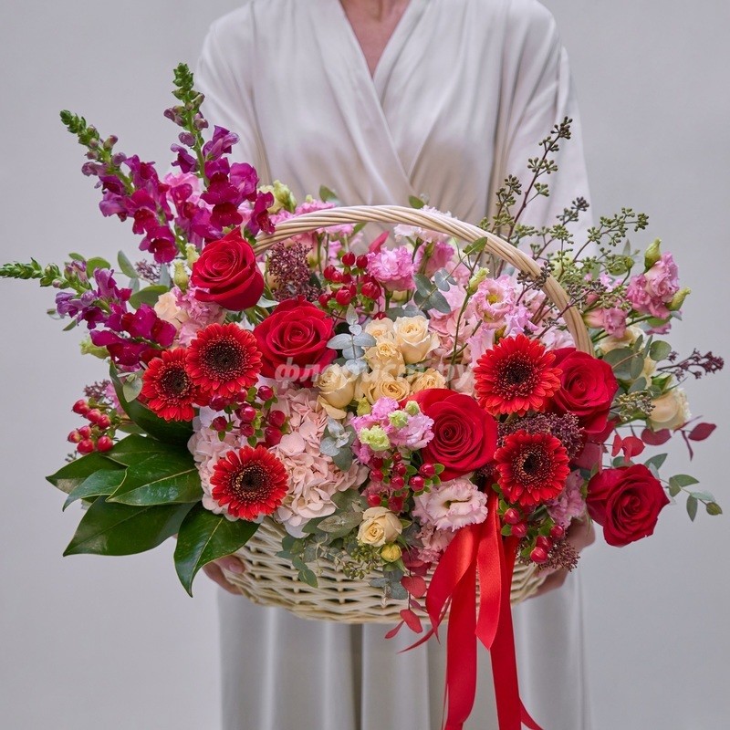 Flowers and Berries, standard