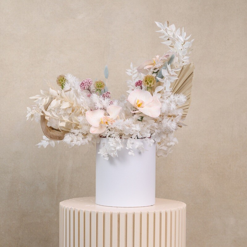 Clear Crescent, standard