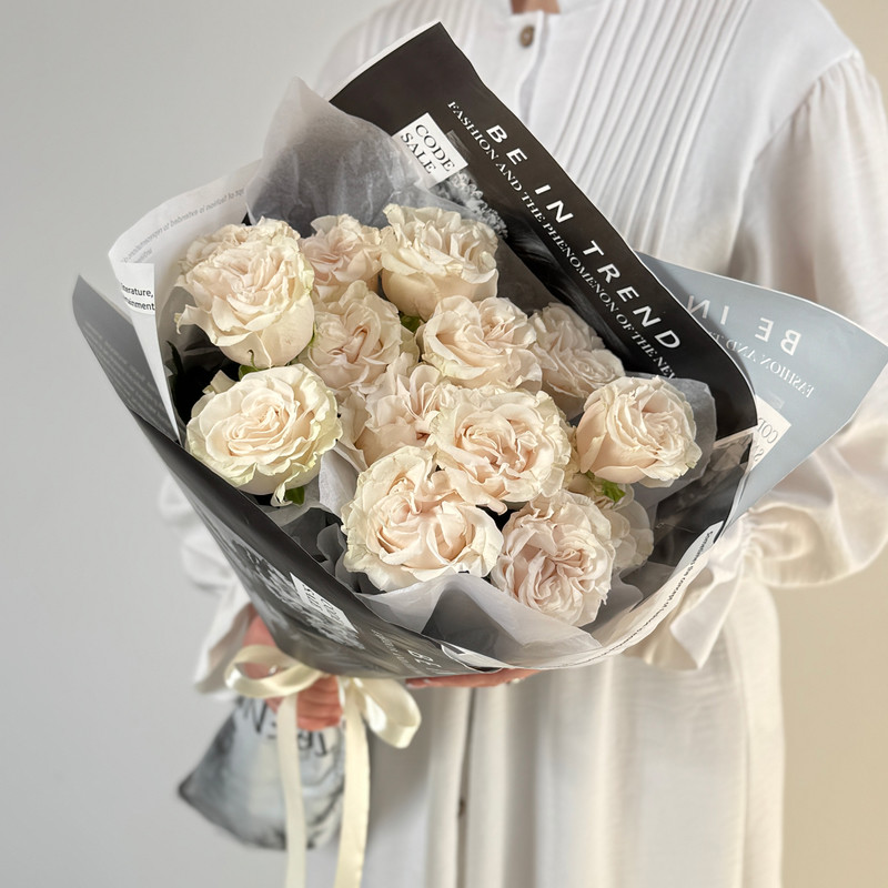 15 Французских Кремовых Роз 70 см, 15 роз