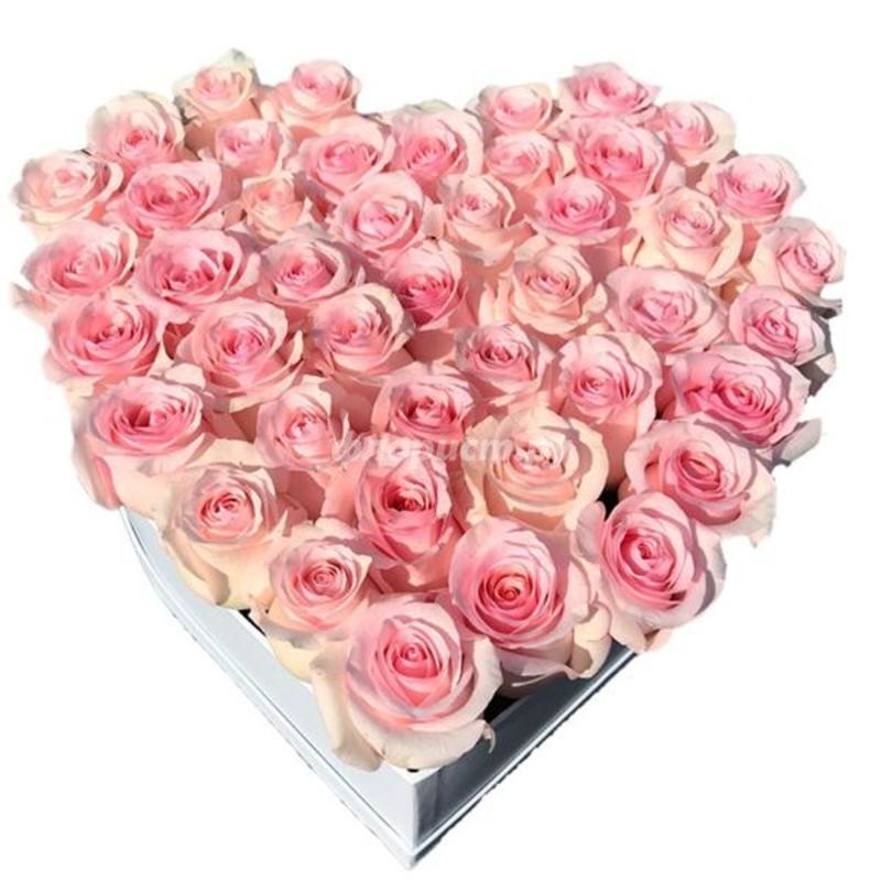 Сердце из 51 Розовой Розы, стандартный