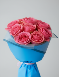 The bouquet is a gentle moment