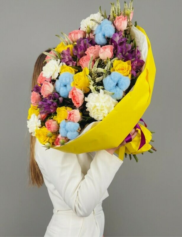 Bouquet with rose and veronica Magical dopamine, standart