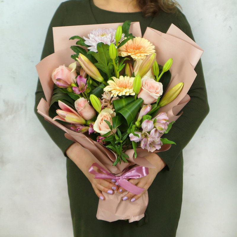 Bouquet of lilies, roses and gerberas, standart