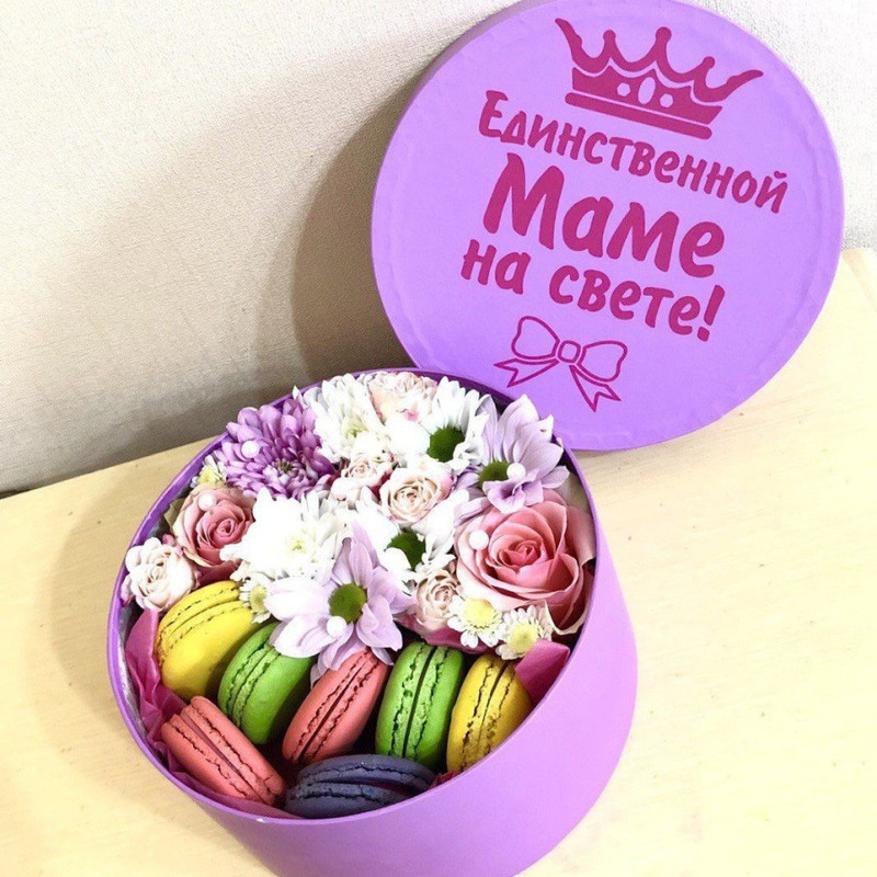 Sweet gift for Mother's Day flowers in a box with macaroni, standart