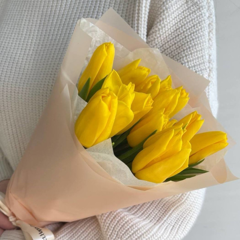 Bouquet of 15 yellow tulips, standart