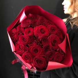 25 RED ROSES