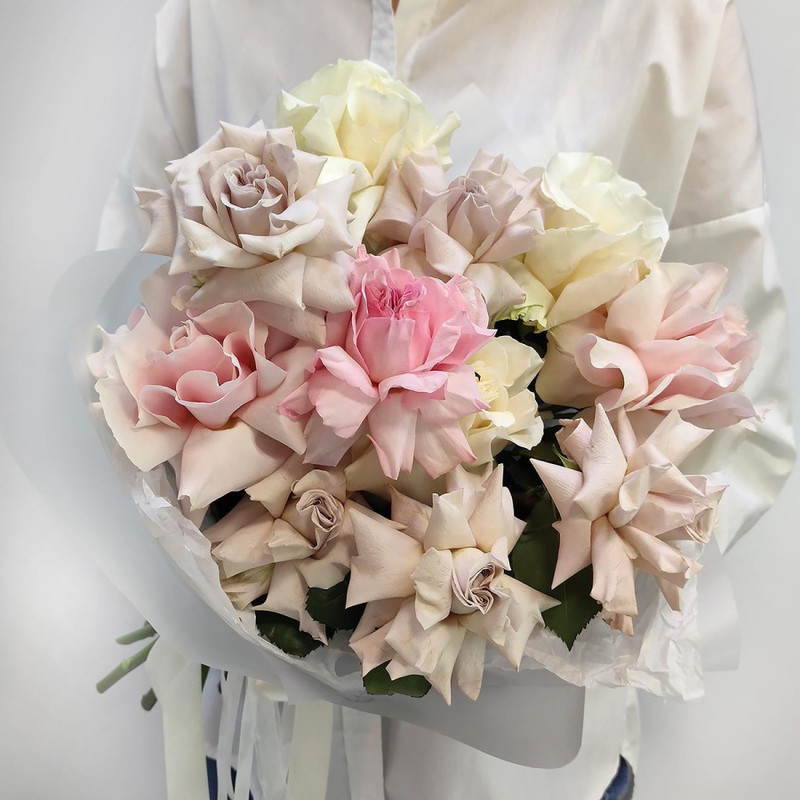 Sweet bouquet of French roses, standart
