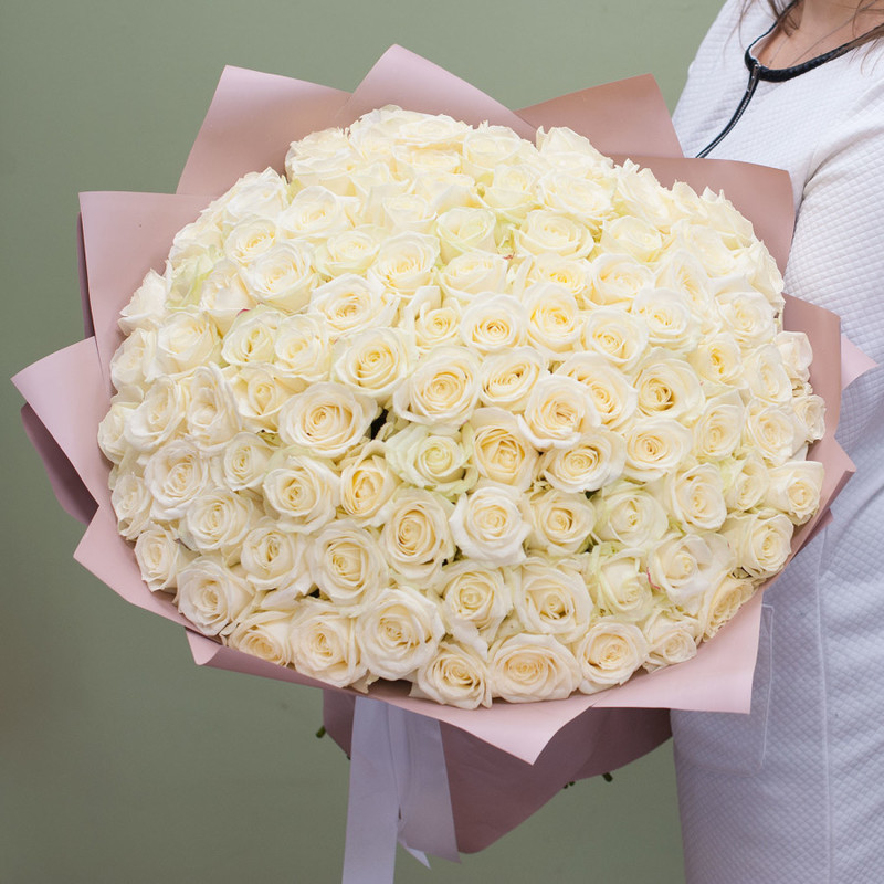 Bouquet of white roses "Dazzling shine", standart