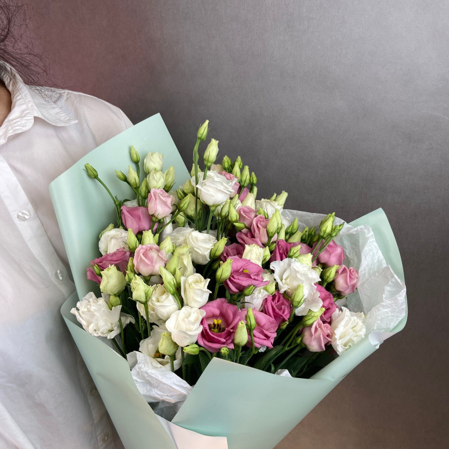 Bouquet with white and pink eustoma Mix, vendor code: 333088353 
