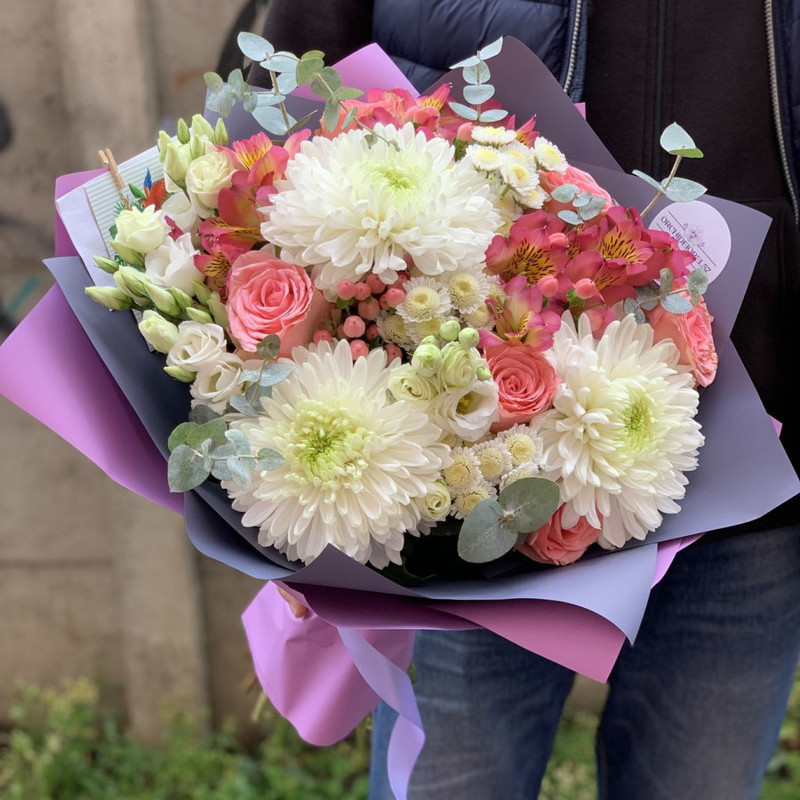 Author's bouquet with chrysanthemum, standart