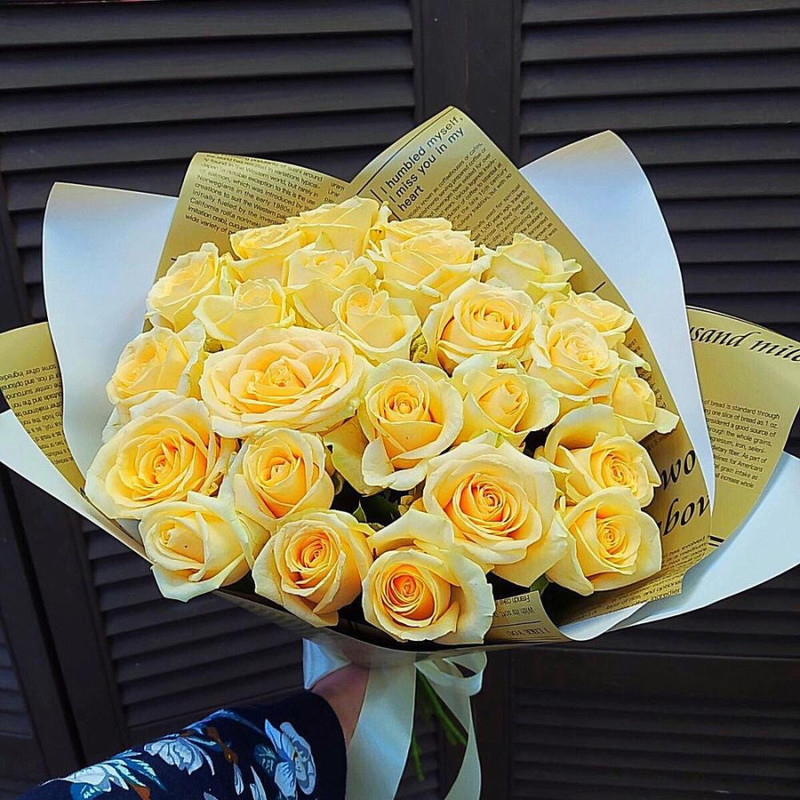 25 cream roses 60 cm, standart