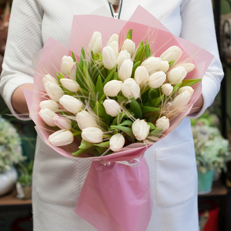 Bouquet of white tulips "Royal Virgin", standart