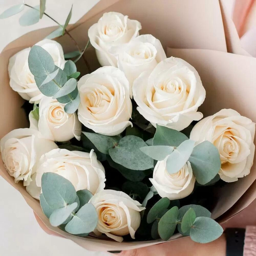 Bouquet of 11 white roses with eucalyptus (vase as a gift, see the  description for the promotion conditions), vendor code: 333079985,  hand-delivered to Moscow (inside MKAD)