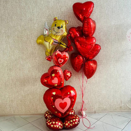 Большая композиция шаров на День влюблённых