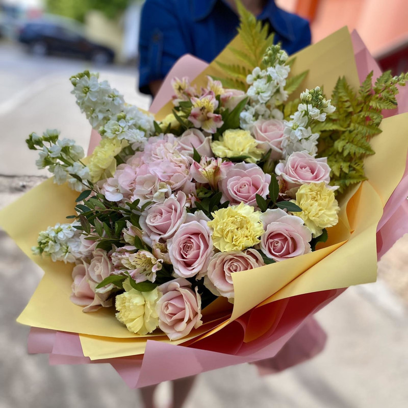 Bouquet with roses, standart
