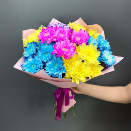 Bouquet of 7 bright chrysanthemums