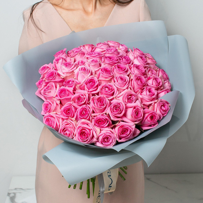Bouquet of fresh flowers from pink roses 51 pcs. (40 cm), standart