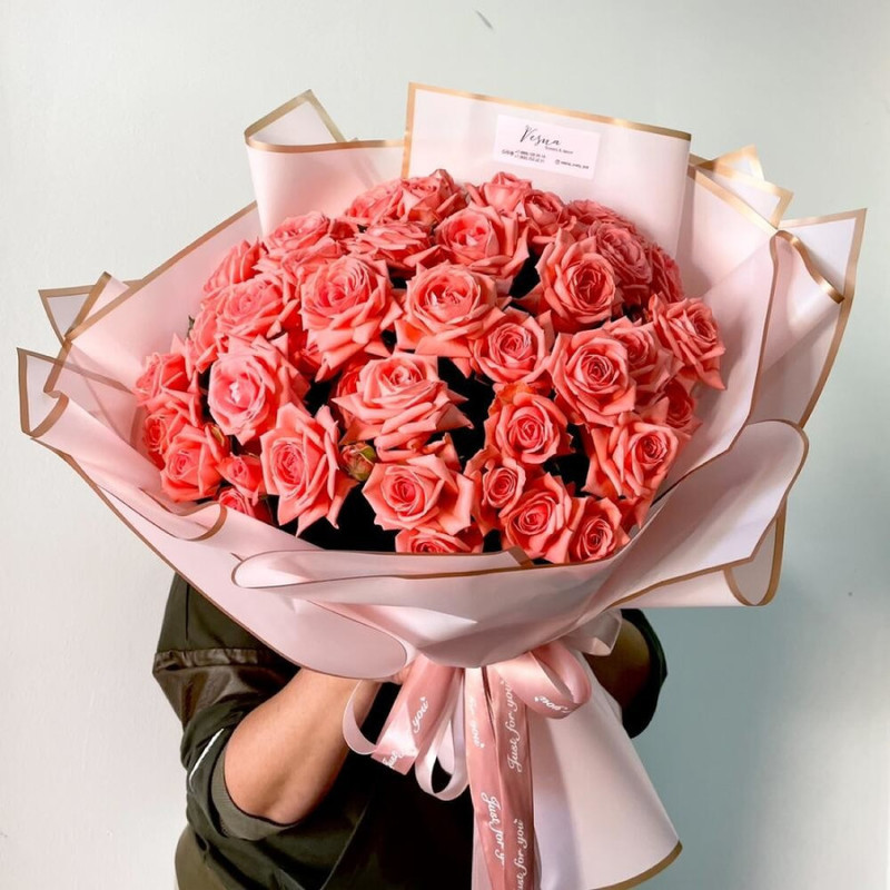 Bouquet of spray roses, standart