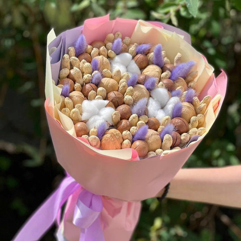 Bouquet of nuts for mom, standart
