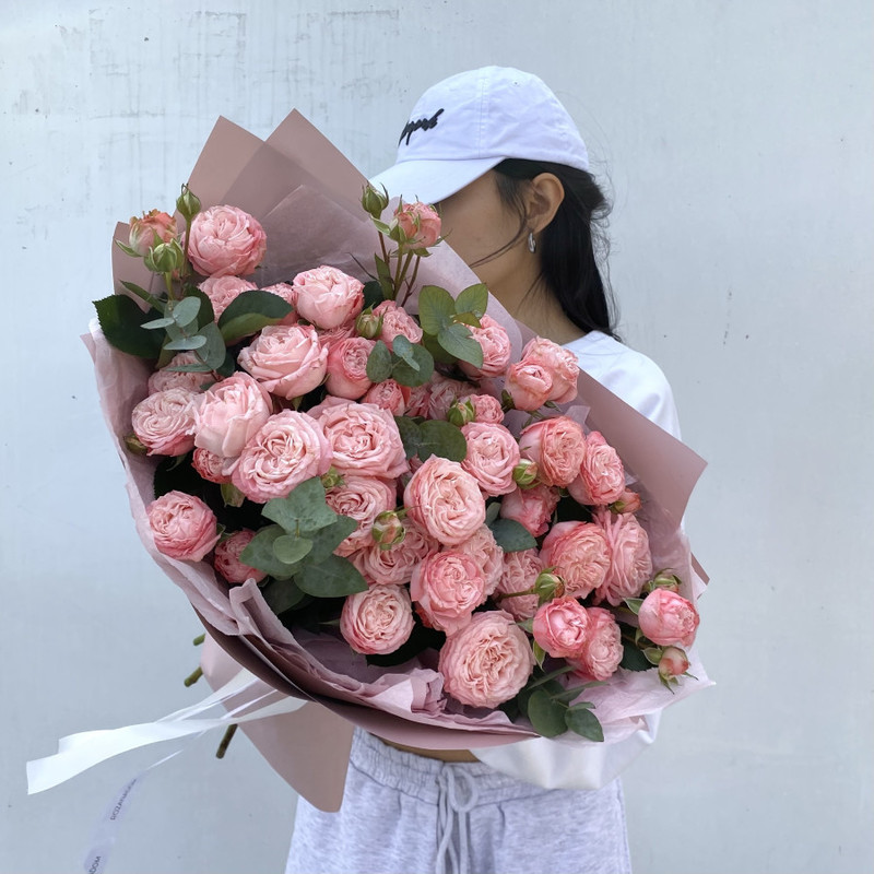 Large bouquet of spray peony roses Bombastic, standart