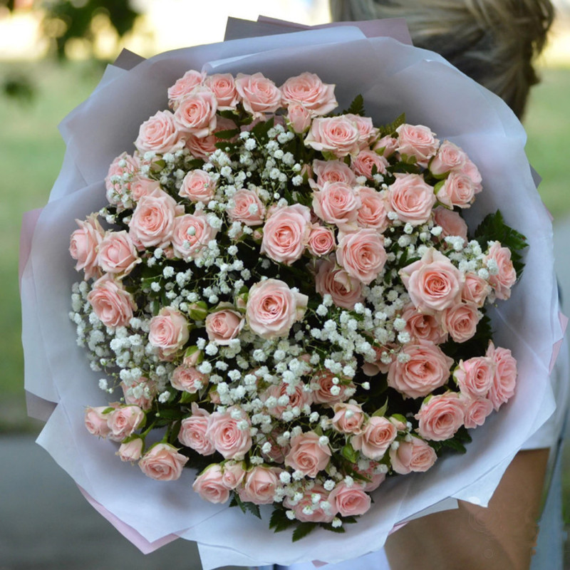 Bouquet "11 white spray roses with white gypsophila", standart