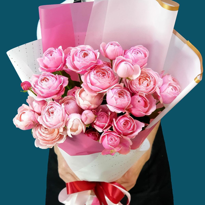 Bouquet of spray peony roses in a package, standart