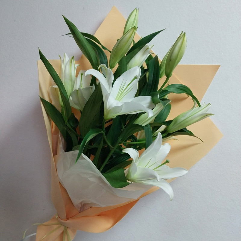 Bouquet of 3 lilies, standart