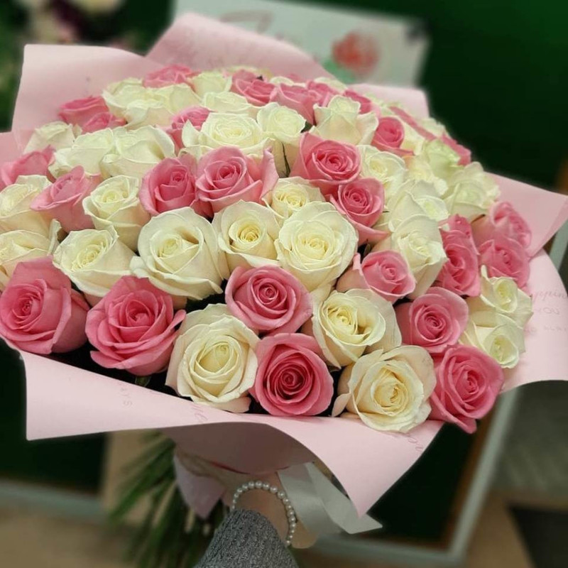 51 white and pink roses, standart