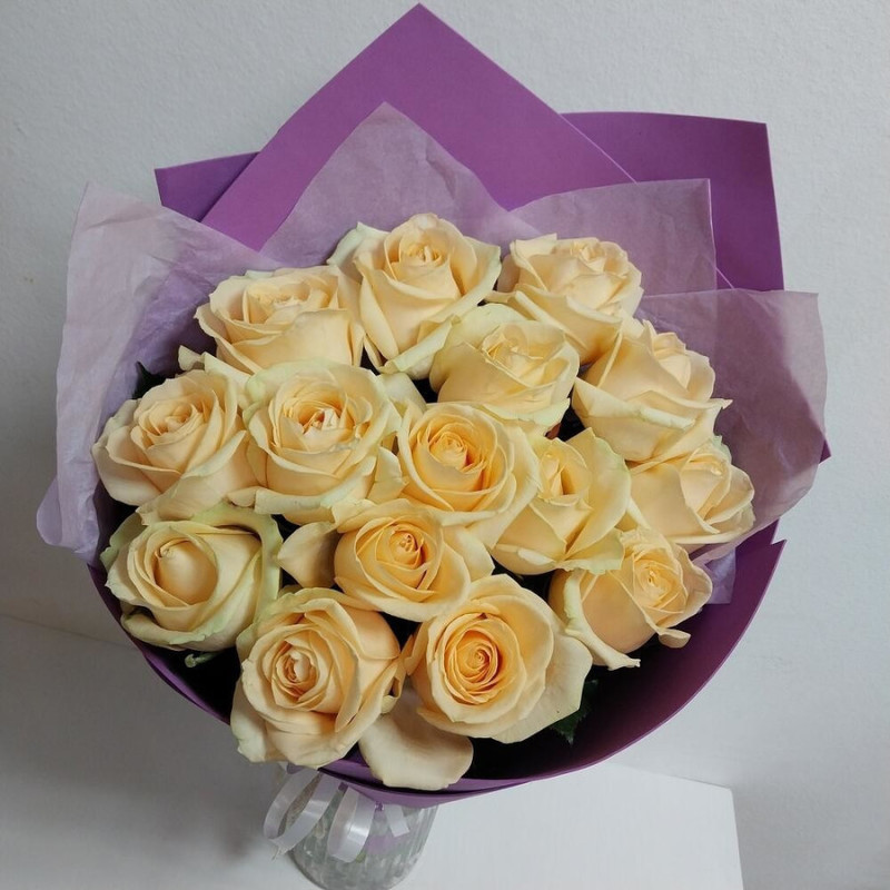 Bouquet of 15 cream roses, standart