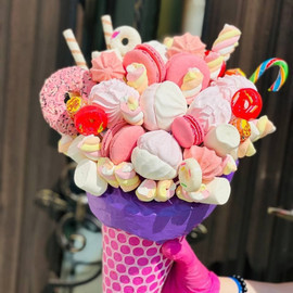 Cone with sweets