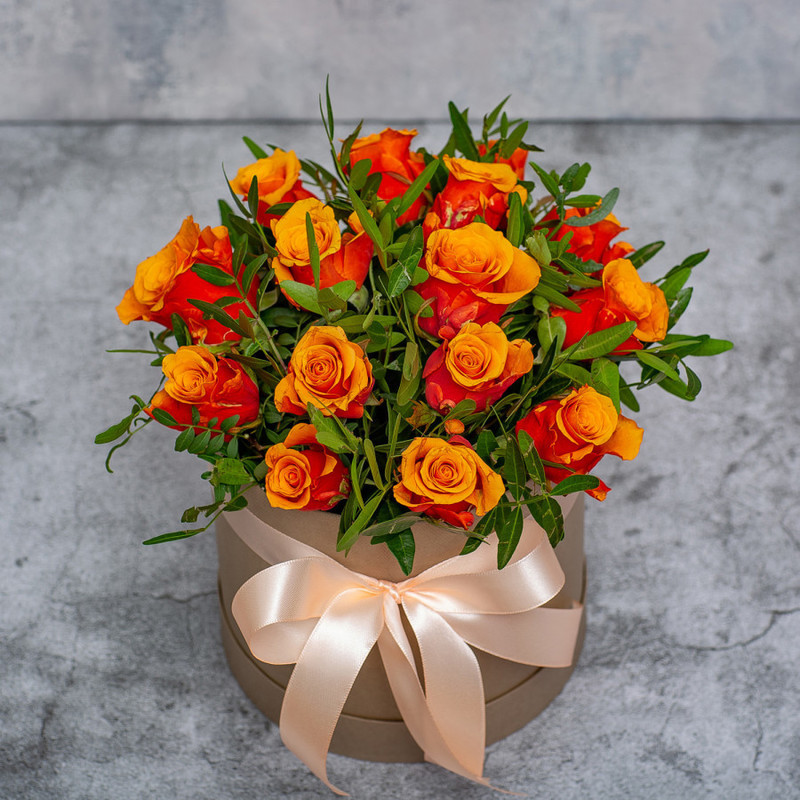 15 red-orange roses in a box, standart