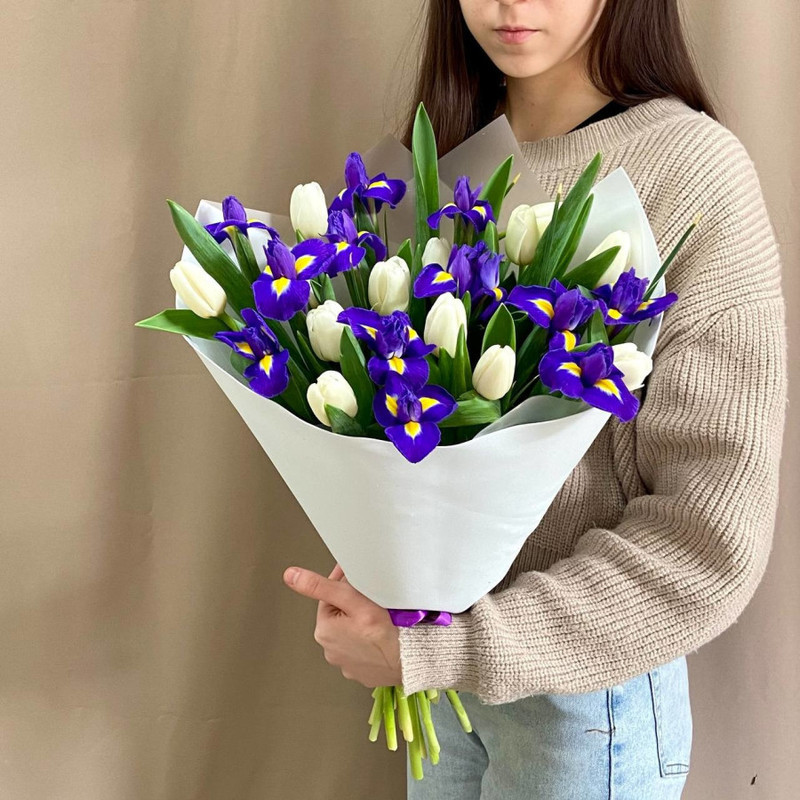 Bouquet of irises and white tulips, standart