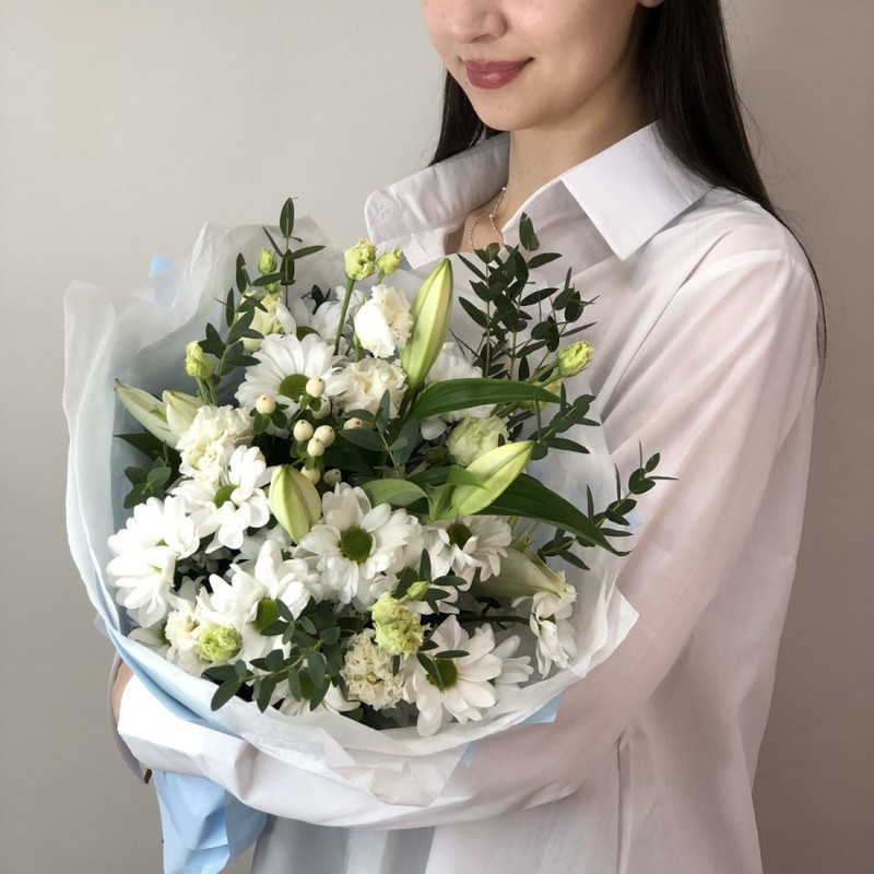 Snow-white bouquet with lily, standart