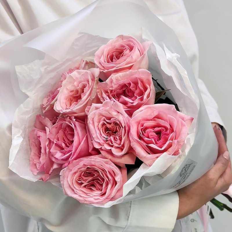Розовый аромат пионовидные розы в упаковке, стандартный