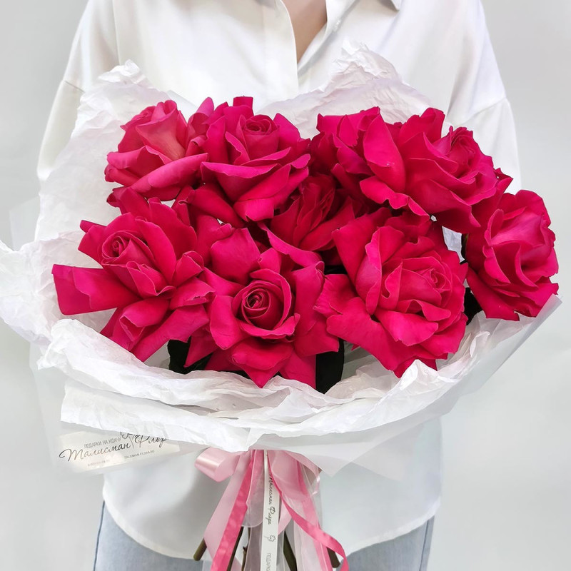 Porquet bouquet of cherry French roses in a package, standart
