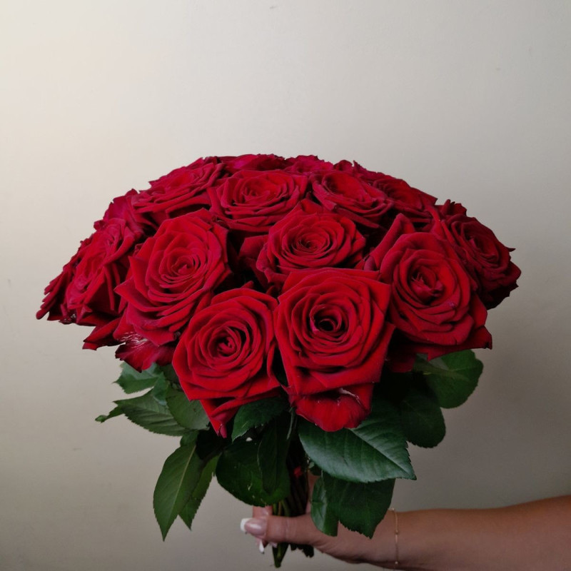 Red rose 51, vendor code: 333080875, hand-delivered to Moscow 