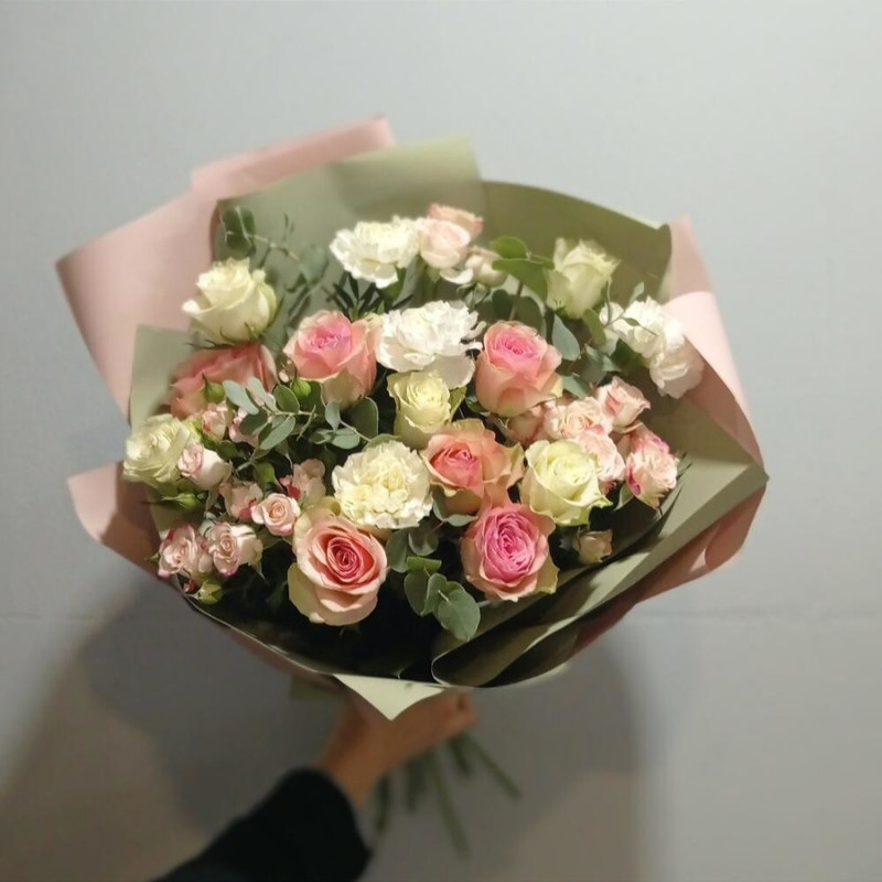 Roses and dianthus, standart