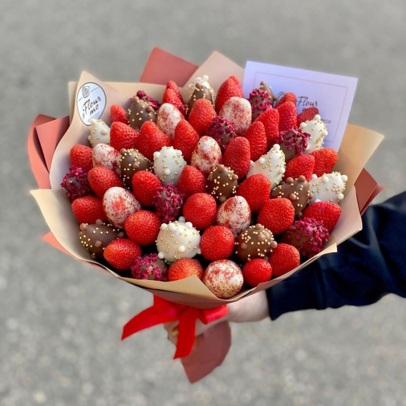 Strawberry bouquet "Marseille" - M, standart